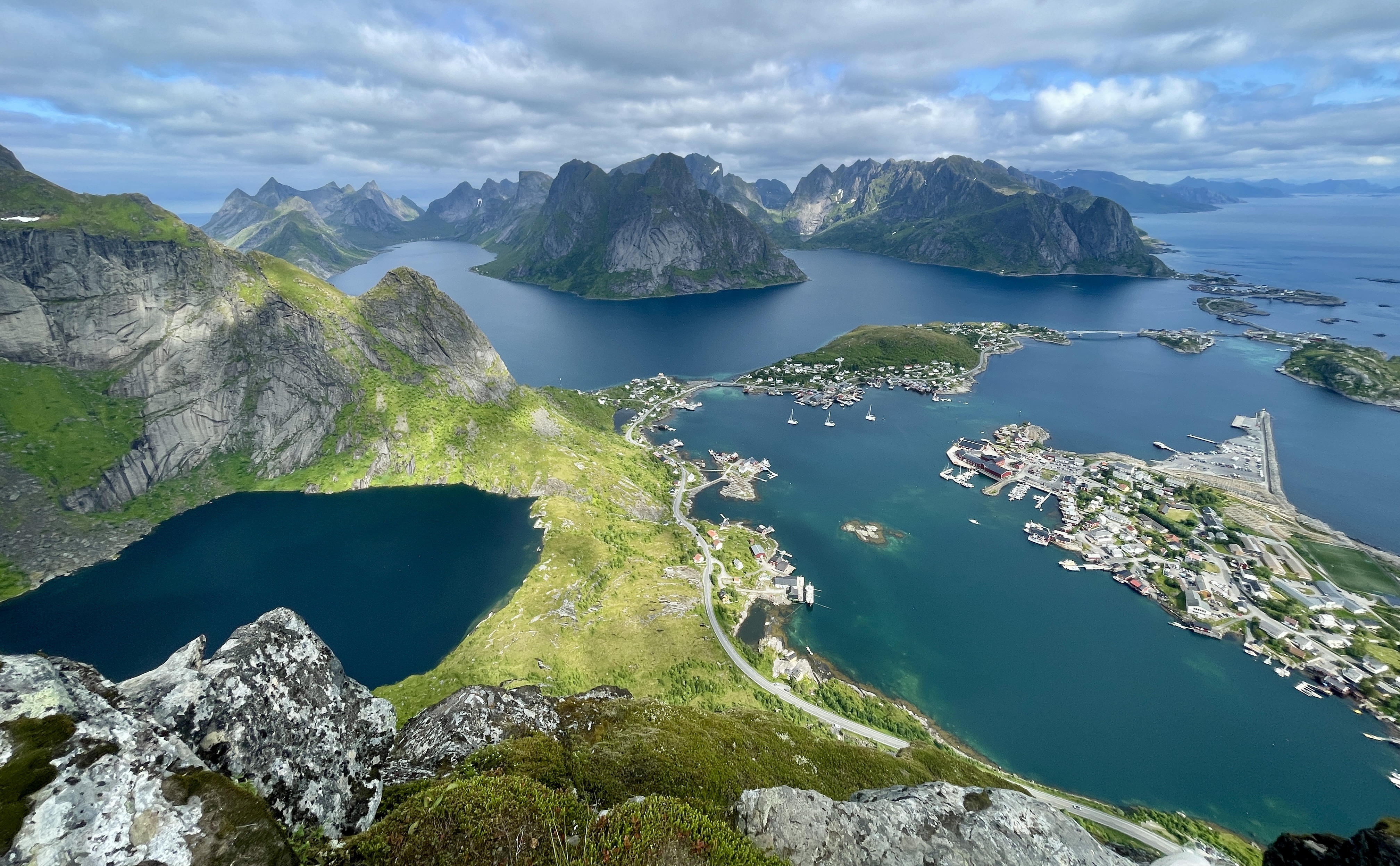 Trekking na Reinebringen &ndash; najpopularniejszy szlak na Lofotach